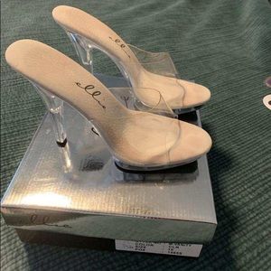 Heels! Size 10, Clear. Make an offer